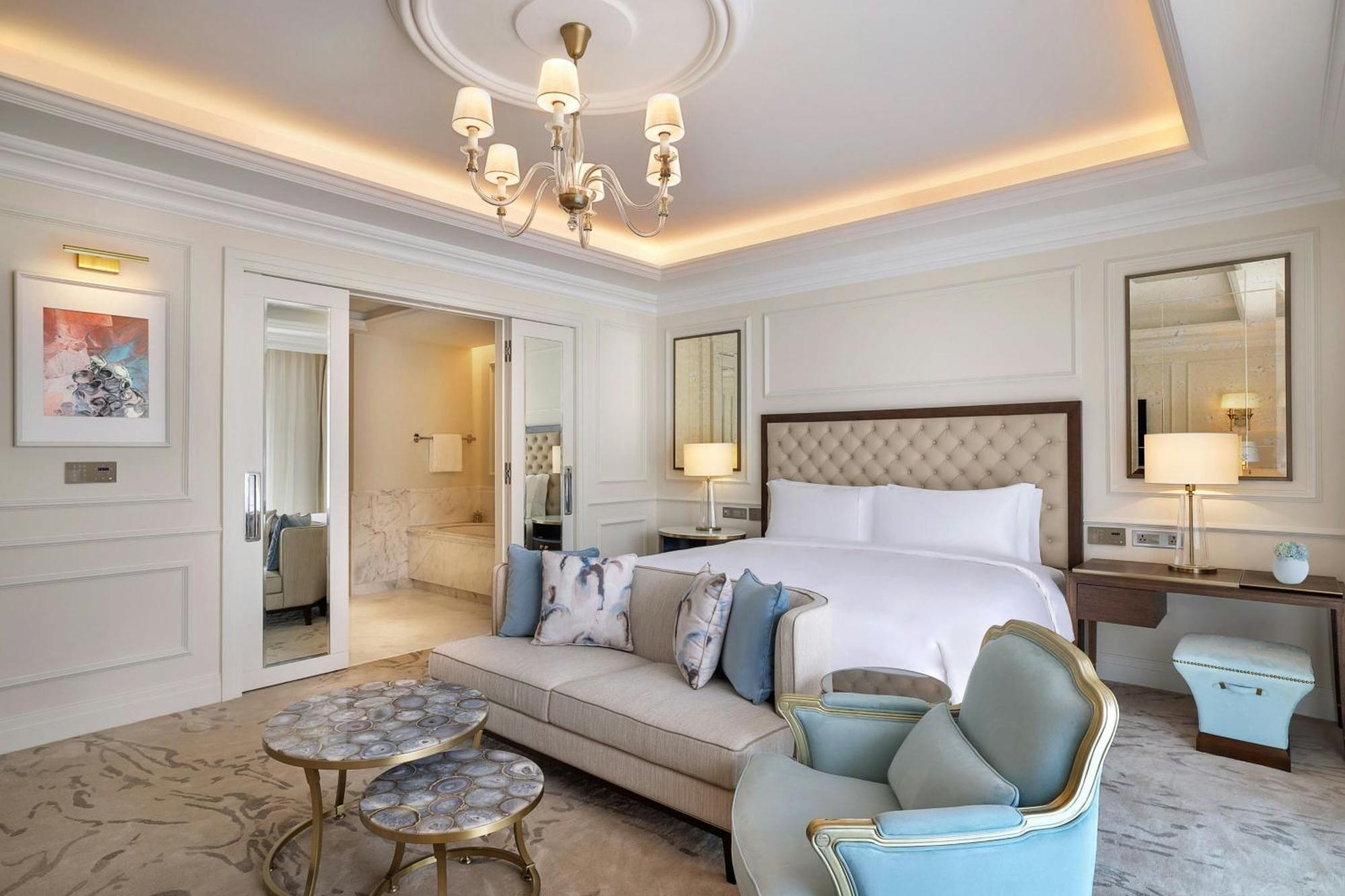 The Ritz-Carlton, Amman Otel Dış mekan fotoğraf A bedroom at the hotel